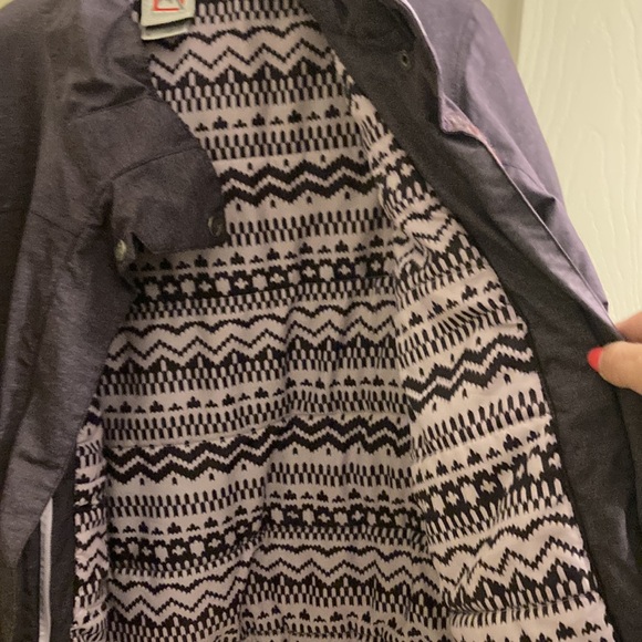 Avalanche winter coat with weather shield like new
Excellent condition - Picture 9 of 9